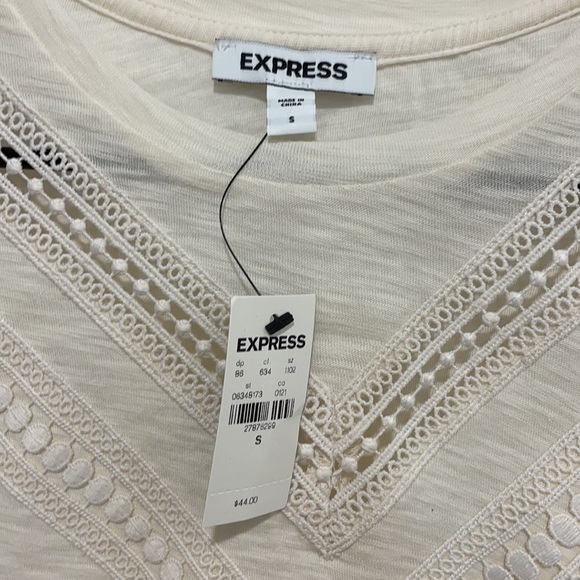 Express Lace Inset Ruffle Sleeve Tee - Picture 3 of 4